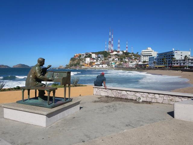 Playa Olas Altas